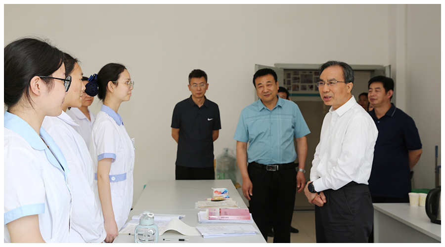 省委教育工委专职副书记尹洪斌莅临公司调研指导工作 省委教育工委专职副书记尹洪斌莅临公司调研指导工作