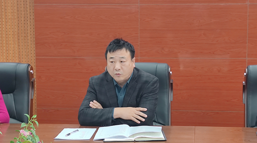 太阳成集团tyc122cc召开十一月份公司工作例会