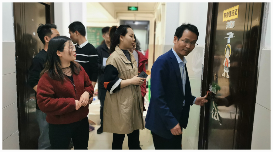 太阳成集团tyc122cc召开员工安全与卫生工作现场会