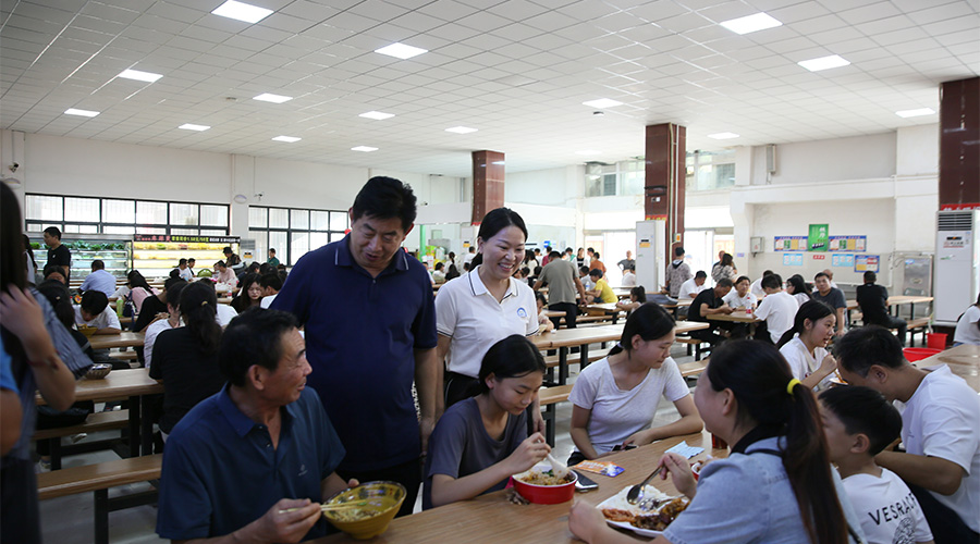 今日与你，一见倾“新” @2023级新生专属你们的推文来啦！