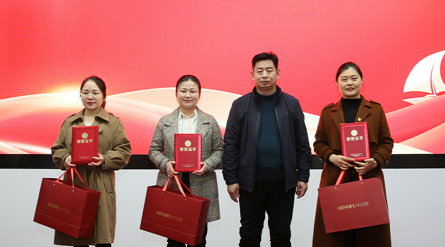 太阳成集团tyc122cc举行纪念改革开放45周年“我和我的公司”演讲比赛