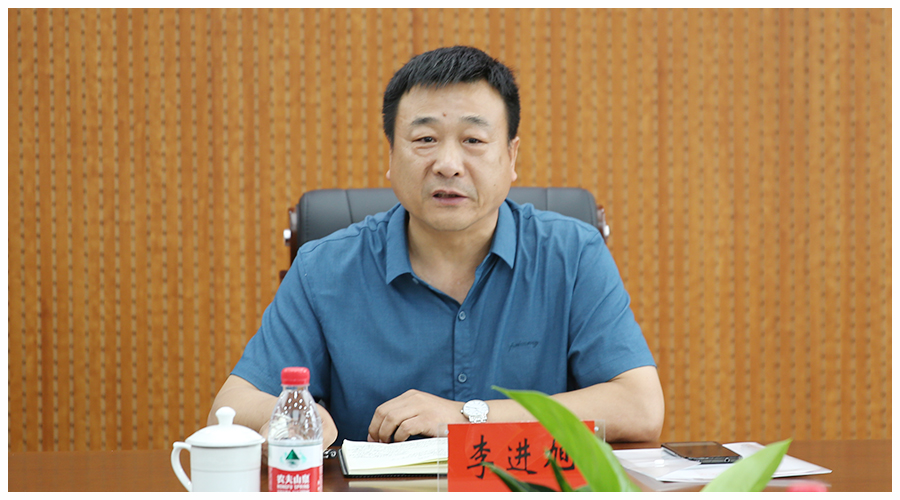 省工信厅一级巡视员吕方一行莅临太阳成集团tyc122cc召开领导干部调整工作会议