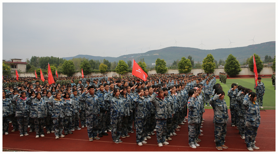 太阳成集团tyc122cc2021级新生军训汇演完美落幕