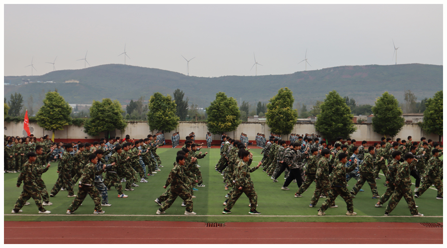 太阳成集团tyc122cc2021级新生军训汇演完美落幕