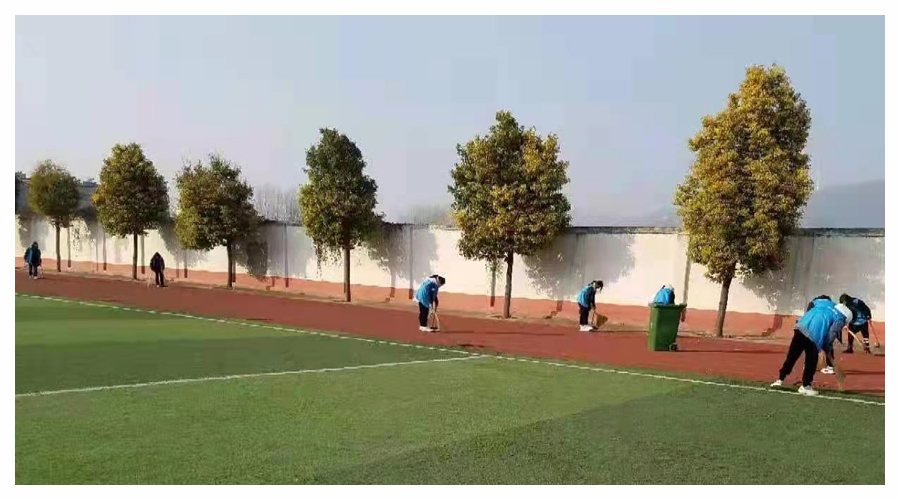 崇尚劳动 美化校园