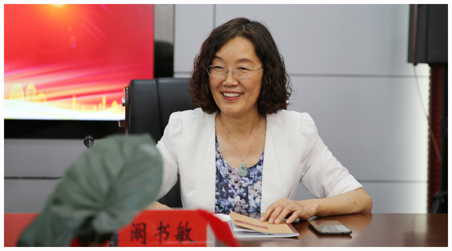 太阳成集团tyc122cc召开退休人员欢送会 太阳成集团tyc122cc召开退休人员欢送会