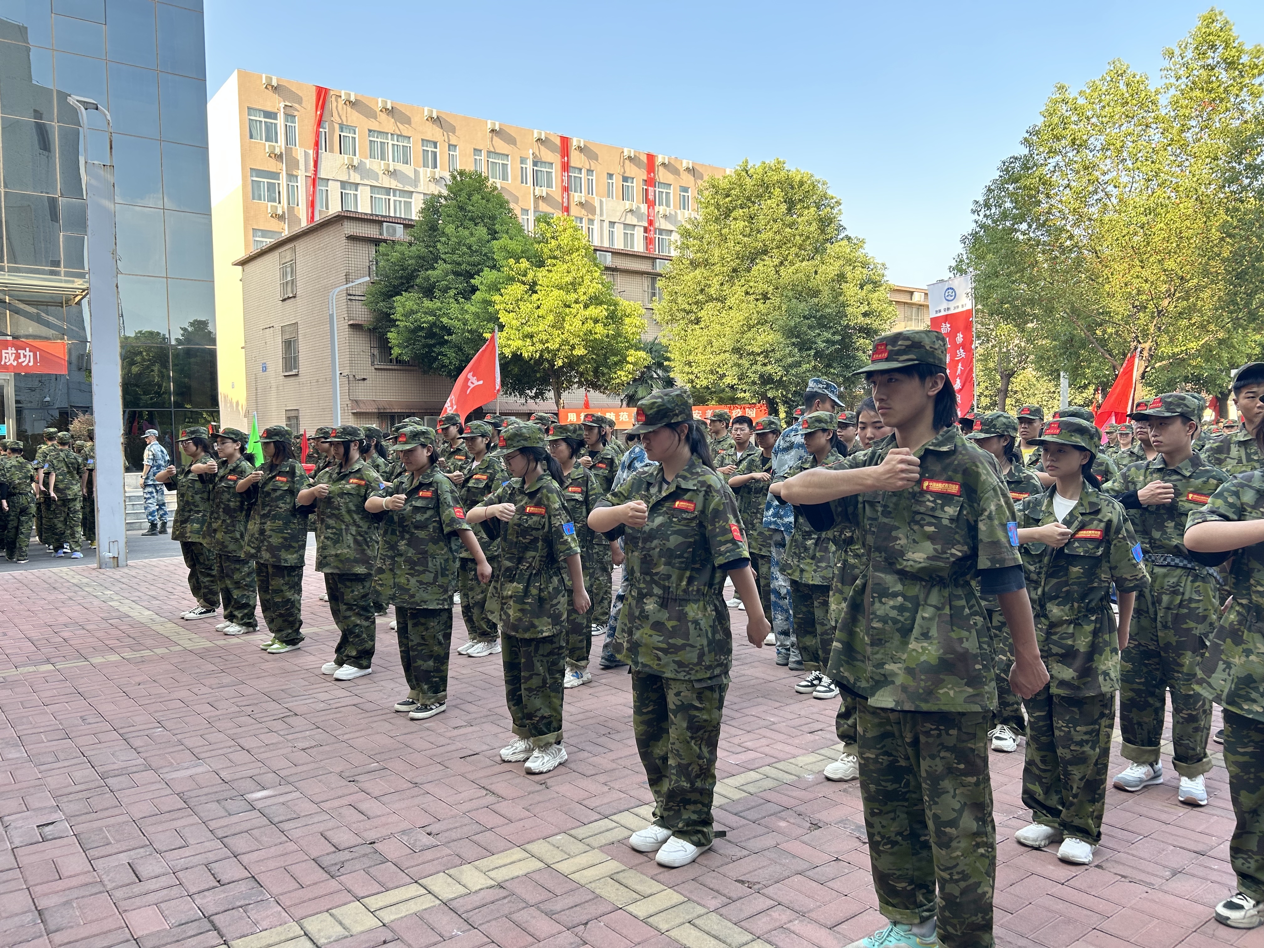 河南省医药卫生公司2023季新生综合素质拓展训练简报（一）