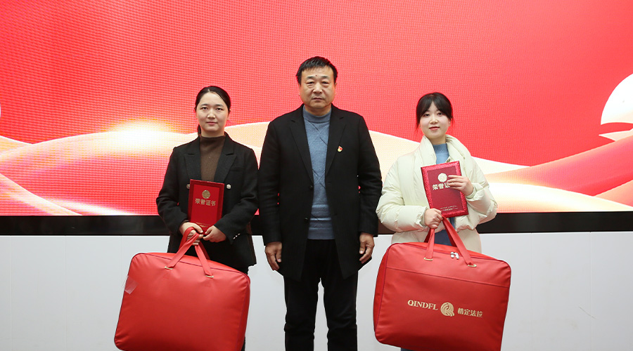 太阳成集团tyc122cc举行纪念改革开放45周年“我和我的公司”演讲比赛