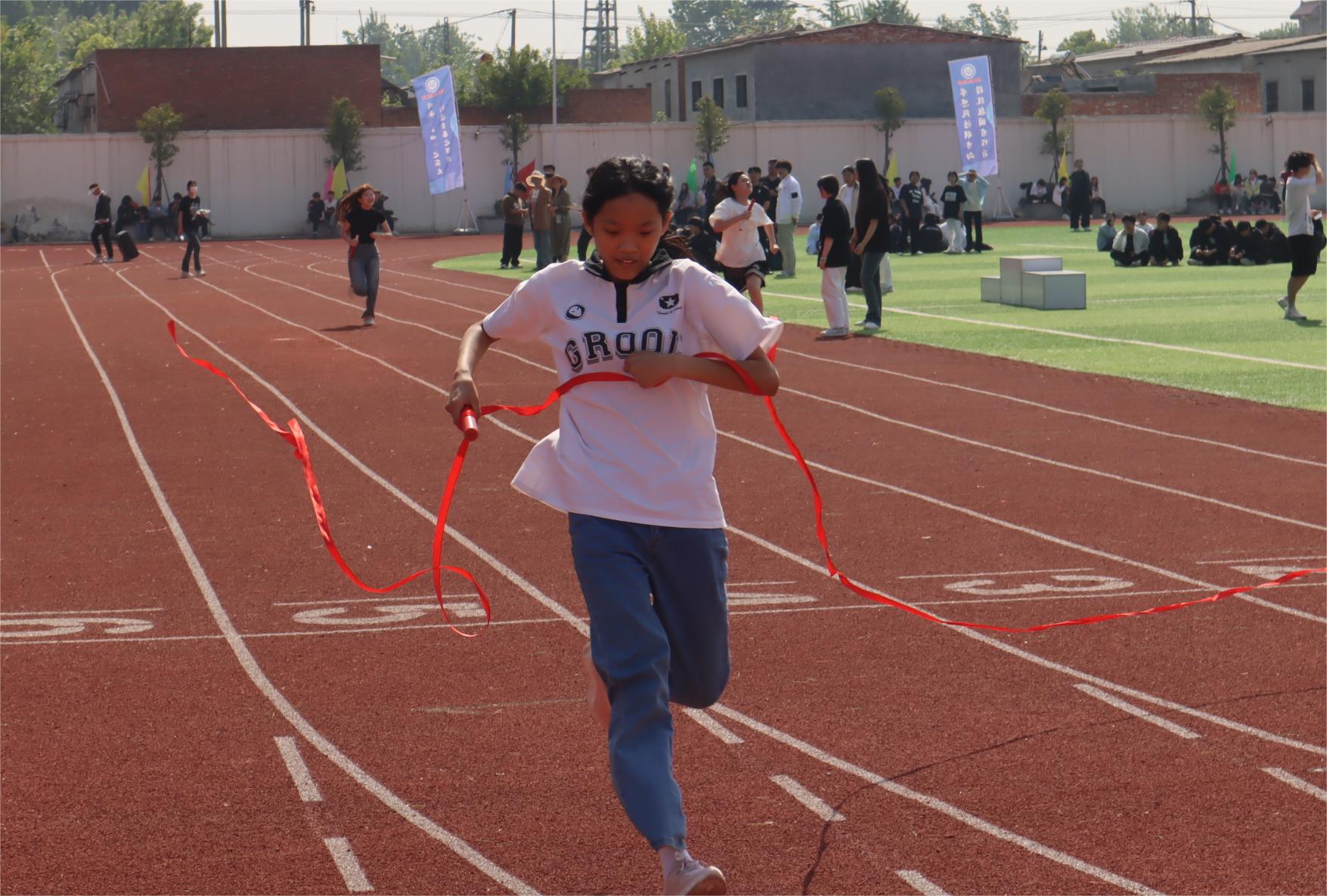 河南省医药卫生公司第十一届田径运动会圆满闭幕