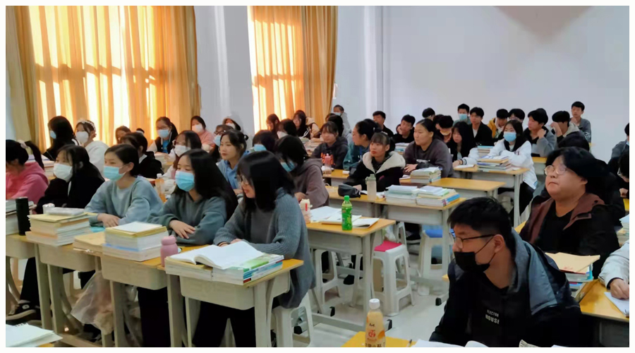 公司组织开展“资助育人”主题班会 公司组织开展“资助育人”主题班会