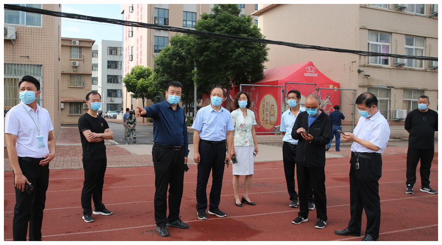 市教体局党组成员、副局长李俊峰莅临公司督导检查疫情防控及校园安全工作