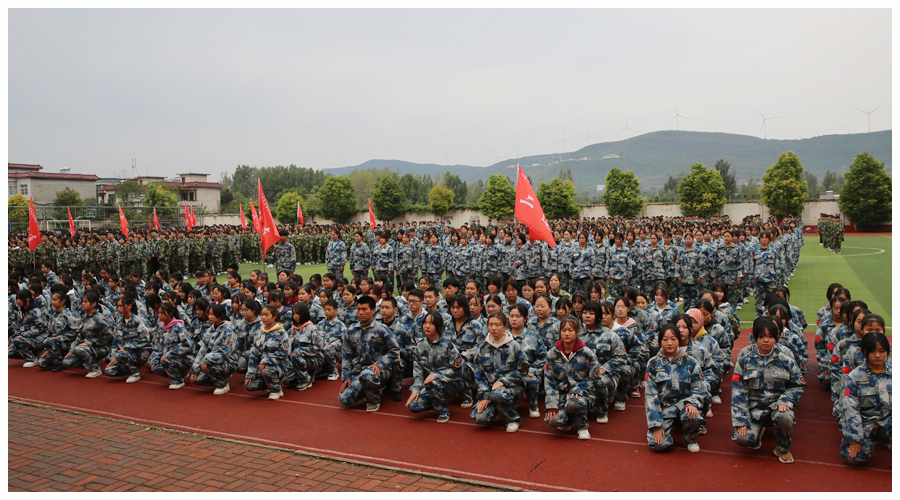 太阳成集团tyc122cc2021级新生军训汇演完美落幕