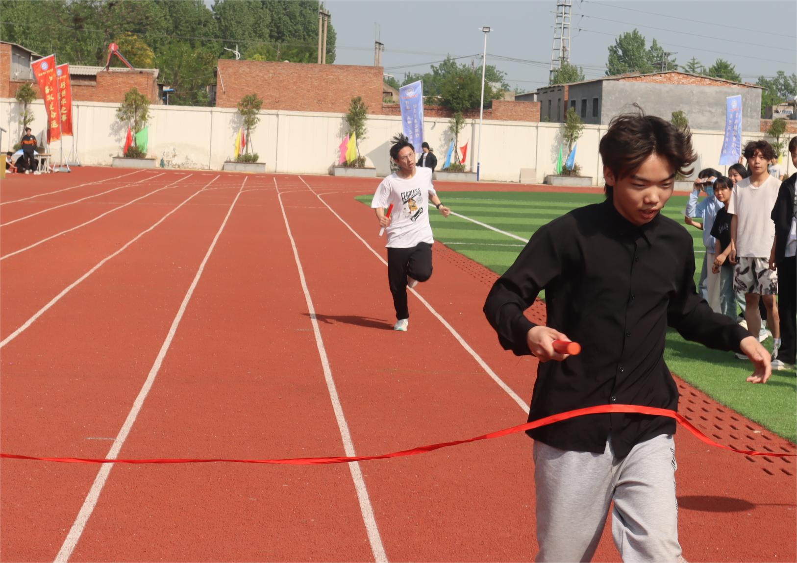 河南省医药卫生公司第十一届田径运动会圆满闭幕
