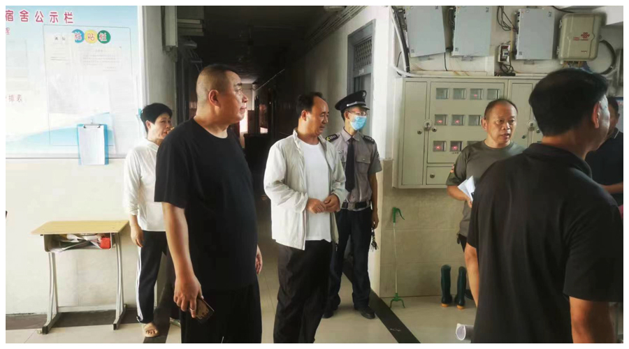 太阳成集团tyc122cc开展秋季开学前安全大排查活动