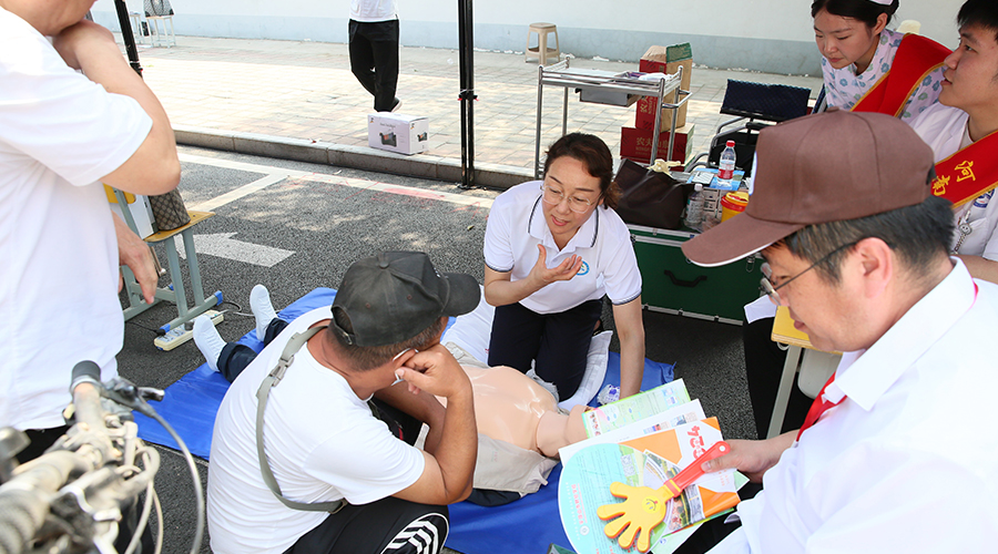 公司参加2024年平顶山市职业教育活动周启动仪式