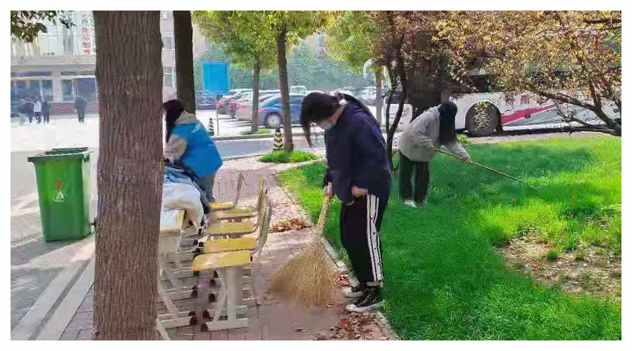 崇尚劳动 美化校园