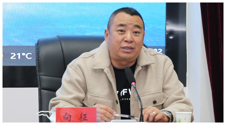 太阳成集团tyc122cc举行法制安全教育讲座