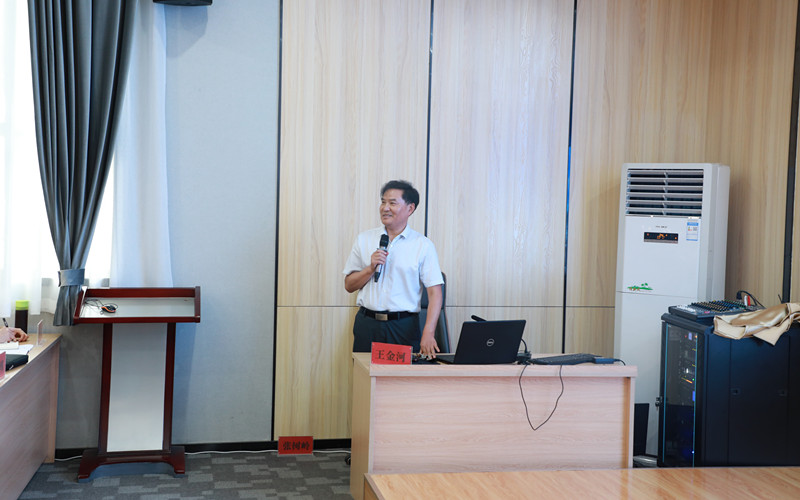 公司管理人员及班主任业务能力提升研修班如期开班