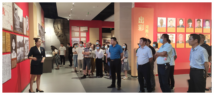 公司组织参观“百年恰是风华正茂”党史党性主题教育展