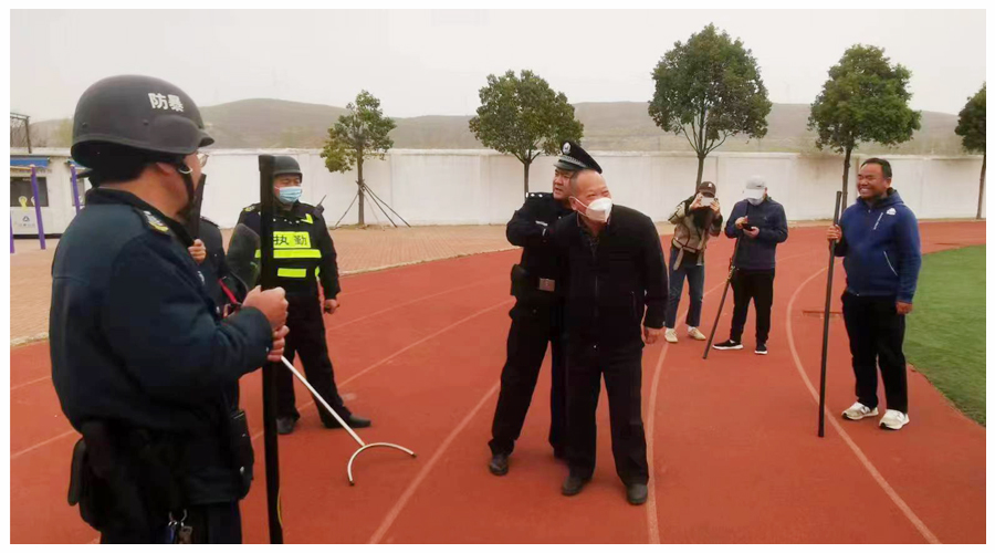 太阳成集团tyc122cc开展反恐防暴应急演练